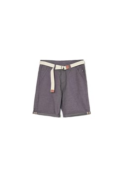 Cropp - Szare szorty chino z paskiem - szary ze sklepu Cropp w kategorii Spodenki męskie - zdjęcie 158447844