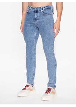 Calvin Klein Jeans Jeansy J30J323352 Niebieski Super Skinny Fit ze sklepu MODIVO w kategorii Jeansy męskie - zdjęcie 158474720