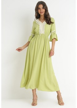Jasnozielona Wiskozowa Sukienka Maxi z Ozdobnym Dekoltem i Gumką w Pasie Latava ze sklepu Born2be Odzież w kategorii Sukienki - zdjęcie 158475212