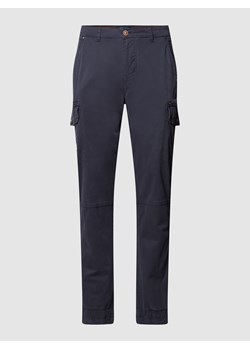 Spodnie z elastycznymi wykończeniami model ‘NOOS’ ze sklepu Peek&Cloppenburg  w kategorii Spodnie męskie - zdjęcie 158580613