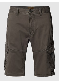 Szorty cargo z wpuszczanymi kieszeniami ze sklepu Peek&Cloppenburg  w kategorii Spodenki męskie - zdjęcie 158699812