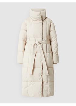 Płaszcz pikowany z paskiem w talii ze sklepu Peek&Cloppenburg  w kategorii Kurtki damskie - zdjęcie 158813981