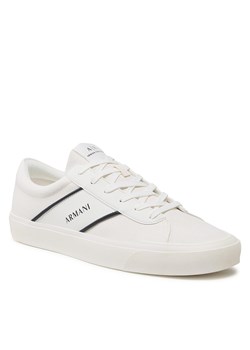 Sneakersy Armani Exchange XUX165 XV652 S522 Optic White/NNavy ze sklepu eobuwie.pl w kategorii Trampki męskie - zdjęcie 158860202