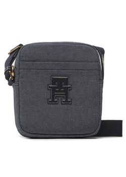 Saszetka Tommy Hilfiger Th Monogram Mini Reporter AM0AM11283 DW6 ze sklepu eobuwie.pl w kategorii Torby męskie - zdjęcie 158951284