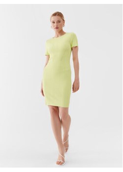 Guess Sukienka codzienna W3YK60 Z2U00 Zielony Slim Fit ze sklepu MODIVO w kategorii Sukienki - zdjęcie 158971824