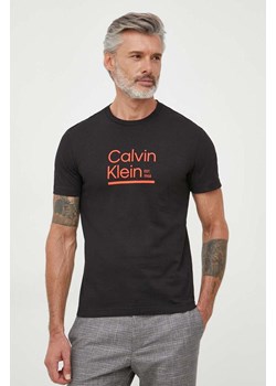 Calvin Klein t-shirt bawełniany kolor czarny z nadrukiem ze sklepu ANSWEAR.com w kategorii T-shirty męskie - zdjęcie 158973044