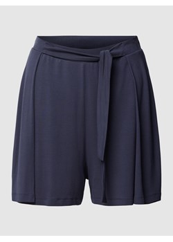 Szorty z wiązanym paskiem model ‘KAARO’ ze sklepu Peek&Cloppenburg  w kategorii Szorty - zdjęcie 158975580