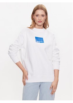 Karl Lagerfeld Jeans Bluza 231J1803 Biały Regular Fit ze sklepu MODIVO w kategorii Bluzy damskie - zdjęcie 158999473