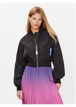 Karl Lagerfeld Jeans Kurtka bomber 231J1501 Czarny Regular Fit ze sklepu MODIVO w kategorii Kurtki damskie - zdjęcie 158999494