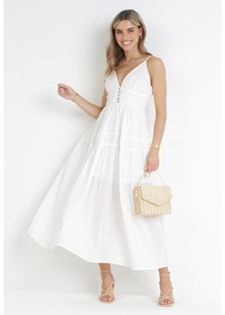 Biała Rozkloszowana Sukienka Maxi na Cienkich Ramiączkach Isarta ze sklepu Born2be Odzież w kategorii Sukienki - zdjęcie 159007884