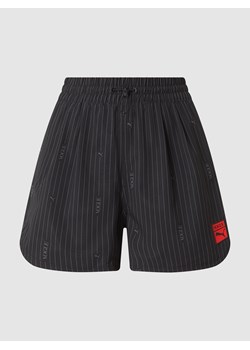 Szorty z dodatkiem streczu PUMA x VOGUE ze sklepu Peek&Cloppenburg  w kategorii Szorty - zdjęcie 159022601