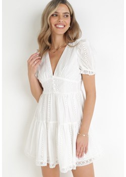 Biała Sukienka z Haftowanej Tkaniny i Falbanami Angelyna ze sklepu Born2be Odzież w kategorii Sukienki - zdjęcie 159164741