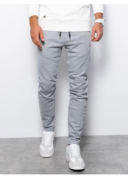 Spodnie męskie dresowe bez ściągacza na nogawce - jasnoszare V5 P946 ze sklepu ombre w kategorii Spodnie męskie - zdjęcie 159248302