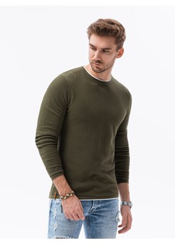 Sweter męski - oliwkowy V7 E121 ze sklepu ombre w kategorii Swetry męskie - zdjęcie 159248790