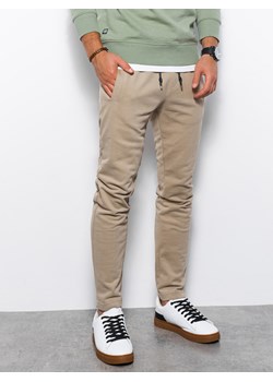 Spodnie męskie dresowe bez ściągacza na nogawce - beżowe V4 P946 ze sklepu ombre w kategorii Spodnie męskie - zdjęcie 159251632