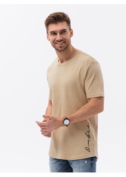 T-shirt męski bawełniany z nadrukiem - beżowy V2 S1387 ze sklepu ombre w kategorii T-shirty męskie - zdjęcie 159320020