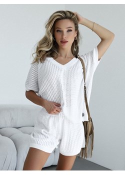 Bluzka Nias Biała ze sklepu Lisa Mayo w kategorii Bluzki damskie - zdjęcie 160049974