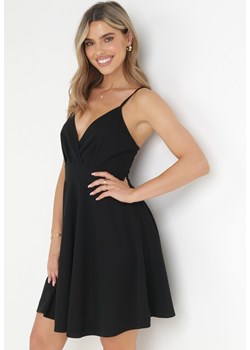 Czarna Rozkloszowana Sukienka Mini na Regulowanych Ramiączkach Kionidim ze sklepu Born2be Odzież w kategorii Sukienki - zdjęcie 160050484