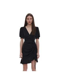 Cropp - Czarna sukienka mini w z marszczeniem - czarny ze sklepu Cropp w kategorii Sukienki - zdjęcie 160054310