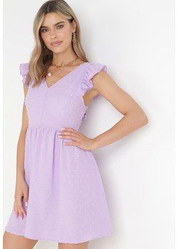 Fioletowa Rozkloszowana Sukienka Mini z Tkaniny Plumeti i Odkrytymi Plecami Caitadi ze sklepu Born2be Odzież w kategorii Sukienki - zdjęcie 160066980