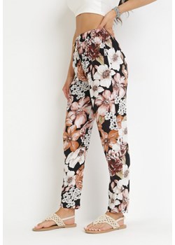 Czarne Spodnie w Kwiatowy Wzór z Prostymi Nogawkami Lelene ze sklepu Born2be Odzież w kategorii Spodnie damskie - zdjęcie 160072483