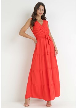 Czerwona Sukienka Maxi z Kopertowym Dekoltem i Gumką w Pasie Eiliana ze sklepu Born2be Odzież w kategorii Sukienki - zdjęcie 160081681