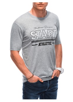 T-shirt męski z nadrukiem 1873S - szary ze sklepu Edoti w kategorii T-shirty męskie - zdjęcie 160143871