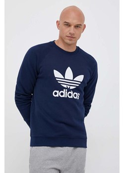 adidas Originals bluza bawełniana męska kolor granatowy z nadrukiem ze sklepu ANSWEAR.com w kategorii Bluzy męskie - zdjęcie 160146104