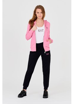 EA7 - Czarno-różowy dres ze sklepu outfit.pl w kategorii Dresy damskie - zdjęcie 160147164