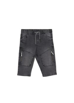 Cropp - Jeansowe szorty z kieszeniami na zamek - szary ze sklepu Cropp w kategorii Spodenki męskie - zdjęcie 160284602