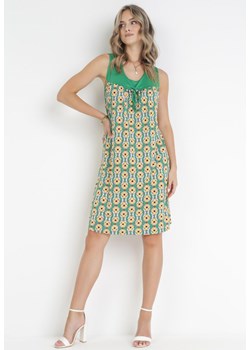 Zielona Trapezowa Sukienka Midi z Ozdobnymi Koralikami Roswitha ze sklepu Born2be Odzież w kategorii Sukienki - zdjęcie 160314924