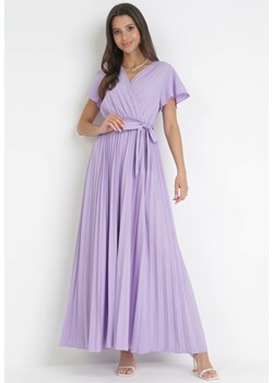 Fioletowa Elegancka Sukienka Maxi w Plisy z Kopertowym Dekoltem i Wiązaniem Thessi ze sklepu Born2be Odzież w kategorii Sukienki - zdjęcie 160410462