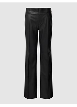 Spodnie skórzane o rozkloszowanym kroju z ozdobnymi szwami model ‘JENNA’ ze sklepu Peek&Cloppenburg  w kategorii Spodnie damskie - zdjęcie 160539781