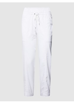 Spodnie sportowe z imitacji denimu model ‘SUE’ ze sklepu Peek&Cloppenburg  w kategorii Spodnie damskie - zdjęcie 160682630