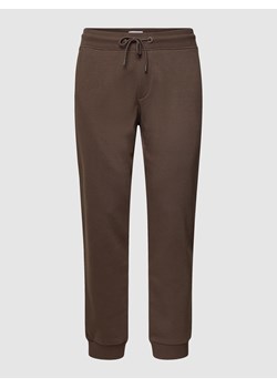 Spodnie dresowe z wpuszczanymi kieszeniami ze sklepu Peek&Cloppenburg  w kategorii Spodnie męskie - zdjęcie 160739680