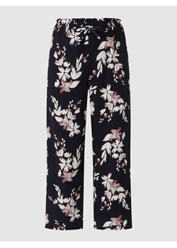 Spodnie dresowe z kwiatowym wzorem ze sklepu Peek&Cloppenburg  w kategorii Piżamy damskie - zdjęcie 160758163
