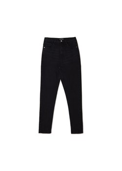 Cropp - Czarne jeansy mom slim - czarny ze sklepu Cropp w kategorii Jeansy damskie - zdjęcie 160905943