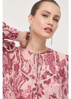 Guess bluzka damska kolor różowy wzorzysta ze sklepu ANSWEAR.com w kategorii Bluzki damskie - zdjęcie 160906490
