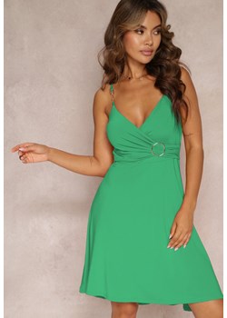 Zielona Rozkloszowana Sukienka z Klamrą i Łańcuszkami Elverna ze sklepu Renee odzież w kategorii Sukienki - zdjęcie 160907241