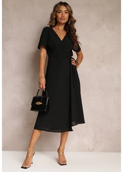 Czarna Sukienka Midi z Kopertowym Dekoltem i Wiązaniem w Pasie Elisanu ze sklepu Renee odzież w kategorii Sukienki - zdjęcie 160936194