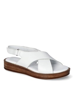 Sandały Caprice 9-28205-20/100 Białe lico ze sklepu Arturo-obuwie w kategorii Sandały damskie - zdjęcie 160941703