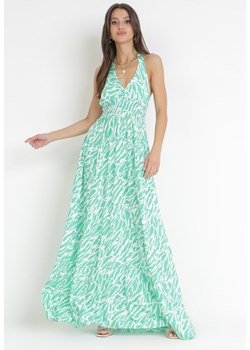 Zielona Rozkloszowana Sukienka Maxi z Wiązaniem na Szyi Persina ze sklepu Born2be Odzież w kategorii Sukienki - zdjęcie 160958071