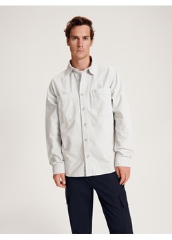 Reserved - Bawełniana kurtka koszulowa - jasnoszary ze sklepu Reserved w kategorii Kurtki męskie - zdjęcie 160968152