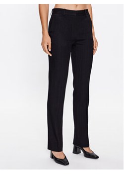 Victoria Victoria Beckham Spodnie materiałowe 1322WTR003728B Czarny Regular Fit ze sklepu MODIVO w kategorii Spodnie damskie - zdjęcie 161010260