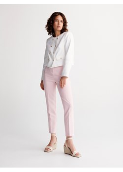 Reserved - Spodnie z kantem - pastelowy róż ze sklepu Reserved w kategorii Spodnie damskie - zdjęcie 161014961