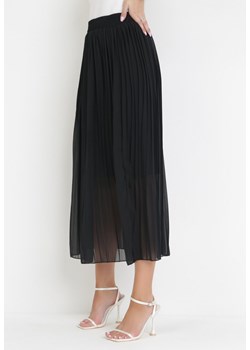 Czarna Plisowana Spódnica Maxi z Gumką w Talii Erlere ze sklepu Born2be Odzież w kategorii Spódnice - zdjęcie 161034822