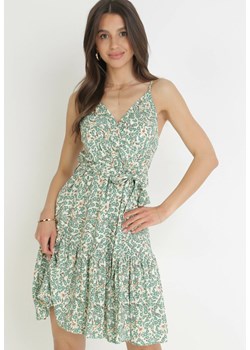 Zielona Sukienka z Wiskozy na Cienkich Ramiączkach Lilail ze sklepu Born2be Odzież w kategorii Sukienki - zdjęcie 161188212