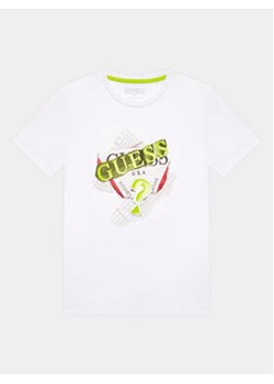 Guess T-Shirt L3YI09 K8HM4 Biały Regular Fit ze sklepu MODIVO w kategorii T-shirty chłopięce - zdjęcie 161197751