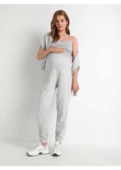 Sinsay - Spodnie dresowe MAMA - szary ze sklepu Sinsay w kategorii Spodnie ciążowe - zdjęcie 161208701