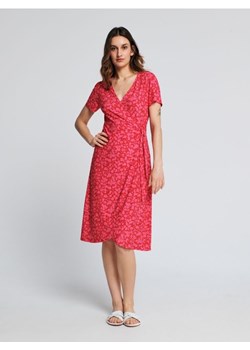 Sinsay - Sukienka midi z wiązaniem - różowy ze sklepu Sinsay w kategorii Sukienki - zdjęcie 161214561
